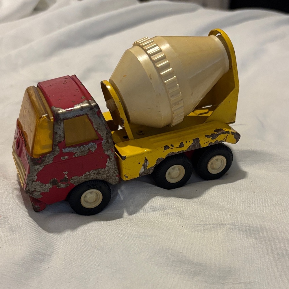 Vintage Tonka cement mixer truck